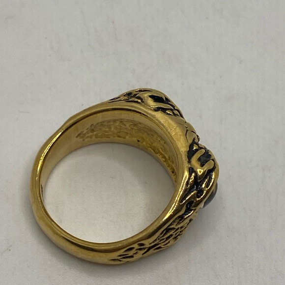 Vintage Bird of Prey Golden Stainless Steel Ring - Picture 6 of 6